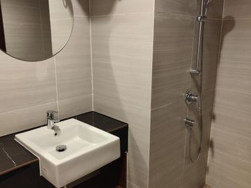 Dijual apartemen west vista jakarta barat