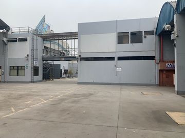VENTA DE LOCAL COMERCIAL - CHORRILLOS