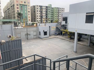 VENTA DE LOCAL COMERCIAL - CHORRILLOS