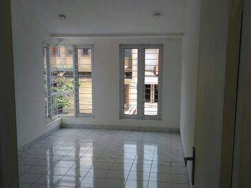 (BU) Rumah murah 2 Lantai di Pondok Indah, JakSel Siap Huni 7,9 M