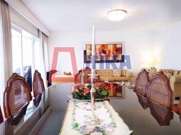 HERMOSA CASA EN VENTA EN EXCELENTE ZONA DE LA MOLINA