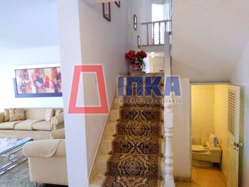HERMOSA CASA EN VENTA EN EXCELENTE ZONA DE LA MOLINA
