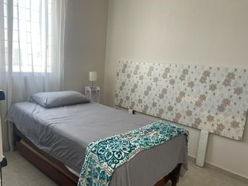 VENTA CASA LOS ENCINOS EN EL MARQUÉS MUY CERCA DEL AEROPUERTO
