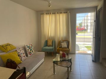 VENTA CASA LOS ENCINOS EN EL MARQUÉS MUY CERCA DEL AEROPUERTO
