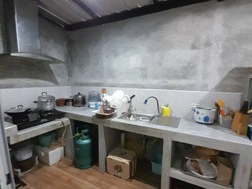 Very cheap sale, townhouse, M. The Colour Rangsit Klong 4, area 20 square wah, useable area 118 square metres, suitable for living and profitable reno