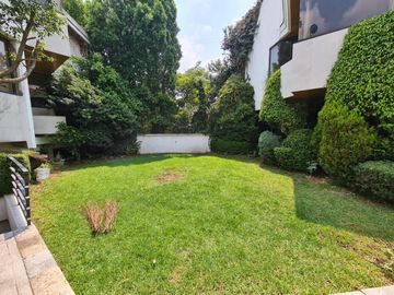 SE VENDE CASA EN FUENTE DE ACUEDUCTO LOMAS DE TECAMACHALCO, ESTADO DE MEXICO