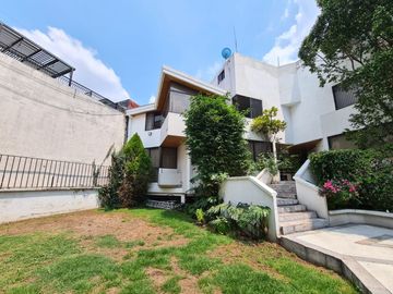 SE VENDE CASA EN FUENTE DE ACUEDUCTO LOMAS DE TECAMACHALCO, ESTADO DE MEXICO