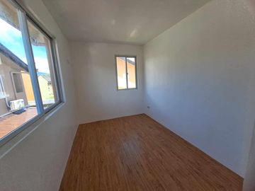 5 Bedroooms House And Lot For Sale In Camella Subic
