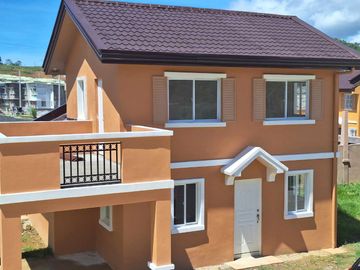 5 Bedroooms House And Lot For Sale In Camella Subic