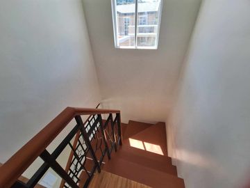 5 Bedroooms House And Lot For Sale In Camella Subic