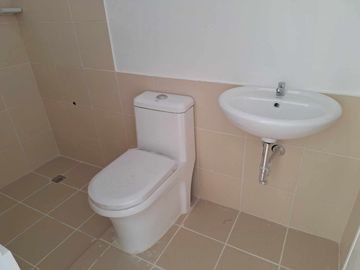 5 Bedroooms House And Lot For Sale In Camella Subic