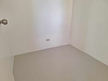 5 Bedroooms House And Lot For Sale In Camella Subic
