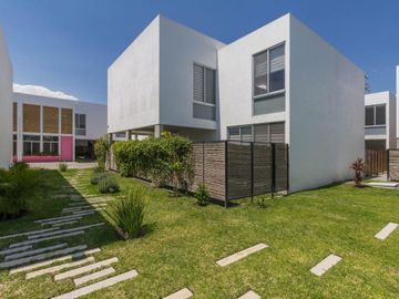 Casa en Venta con alberca al sur de Cuernavaca Morelos por el tec De Monterrey
