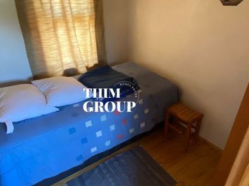 SE VENDE CASA DE 2 PISOS CON PISCINA Y QUINCHO EN CONDOMINIO OLMUE