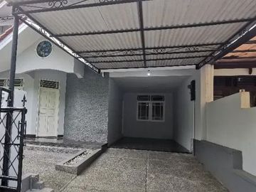 Rumah Bagus Bersih Terawat Dikawasan Pesanggrahan, Jak Sel 2,45 M