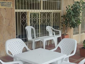 VENTA DE CASA CON PISCINA CARMEN DE APICALA