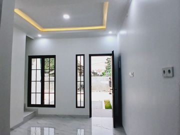 Rumah 2 lantai Tanpa Dp ckp Booking 3 jt lokasi dekat 2 stasiun dicipayung,Depok
