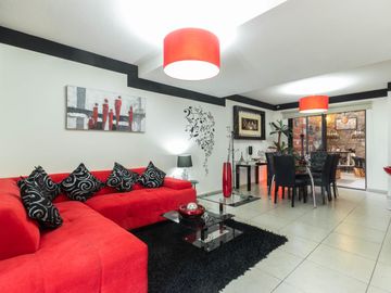 Venta de casa con 3 recamaras en Condominio El Canto Zibatá