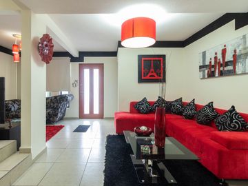 Venta de casa con 3 recamaras en Condominio El Canto Zibatá