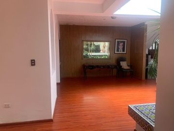 CASA COMO TERRENO en VENTA en SANTIAGO DE SURCO