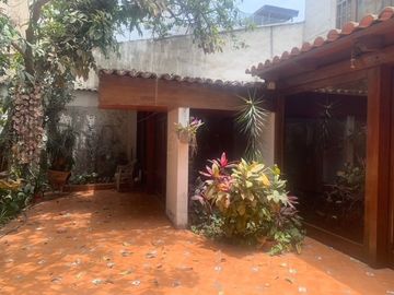 CASA COMO TERRENO en VENTA en SANTIAGO DE SURCO