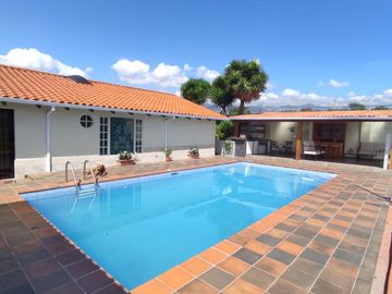 VENTA CASA INDEPENDIENTE SECTOR SAN GABRIEL