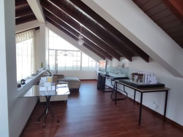 VENTA CASA INDEPENDIENTE SECTOR SAN GABRIEL