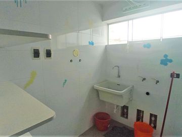 SE VENDE Flat Av Velasco Astete CHACARILLA SURCO - 125 m² -