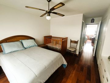 SE VENDE Flat Av Velasco Astete CHACARILLA SURCO - 125 m² -