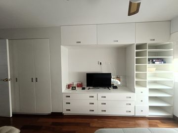 SE VENDE Flat Av Velasco Astete CHACARILLA SURCO - 125 m² -