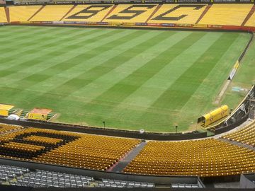 EN VENTA DE OPORTUNIDAD SUITE CENTRAL EN EL ESTADIO MONUMENTAL DE BARCELONA