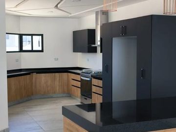 SE VENDE CASA EN Avenida de las Casuarinas, Fracc Campestre Villas del Álamo, Mineral de la Reforma, Hidalgo, 42184, MEX