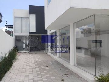 QC103 Casa en Venta 3 recámaras, Cumbres del Lago, Querétaro