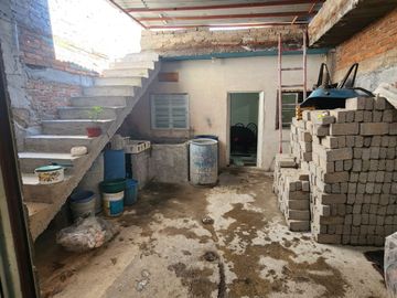 Venta casa cerca de la central de abastos de morelia para remodelar