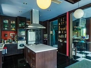 For Sale 5 bedrooms Phatthanakan 30