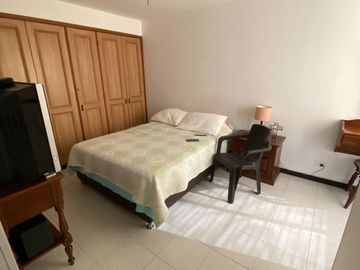 Se vende apartamento en el barrio Santa Isabel 🤩 info 311319----📲