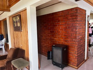 Casa 7 dorm, sitio con jardín y terraza, Pingueral. Tome