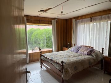 Casa 7 dorm, sitio con jardín y terraza, Pingueral. Tome