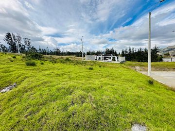 ESPECTACULAR TERRENO EN EL PAMPERO URB DE ING ELECTRICOS