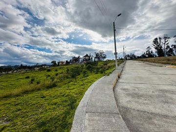 ESPECTACULAR TERRENO EN EL PAMPERO URB DE ING ELECTRICOS