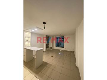 Casa En Venta Frente A Parque En El Retablo Comas