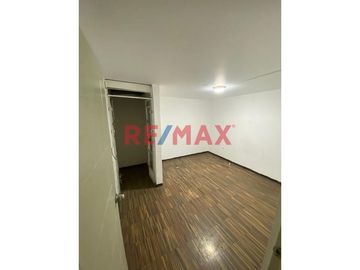 Casa En Venta Frente A Parque En El Retablo Comas