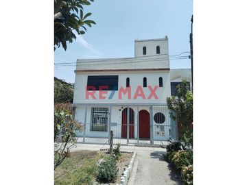Casa En Venta Frente A Parque En El Retablo Comas