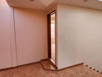 Casa Céntrica de 3 Pisos, Colonia Real de Minas, Pachuca, Hidalgo.