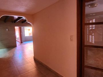 Casa Céntrica de 3 Pisos, Colonia Real de Minas, Pachuca, Hidalgo.