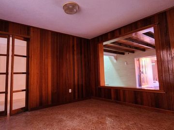 Casa Céntrica de 3 Pisos, Colonia Real de Minas, Pachuca, Hidalgo.