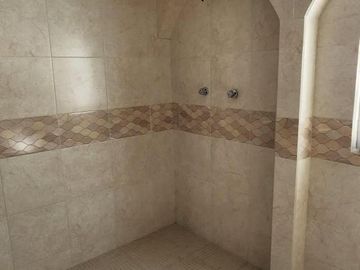 Casa Céntrica de 3 Pisos, Colonia Real de Minas, Pachuca, Hidalgo.