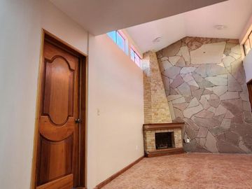 Casa Céntrica de 3 Pisos, Colonia Real de Minas, Pachuca, Hidalgo.