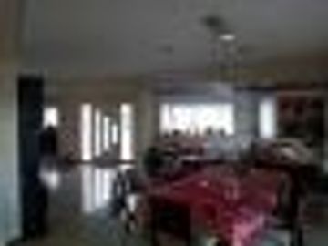 VENTA CASA en Lomas de la Carolina