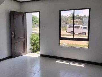 Affordable townhouse near Metro Manila located in Dasmariñas Cavite